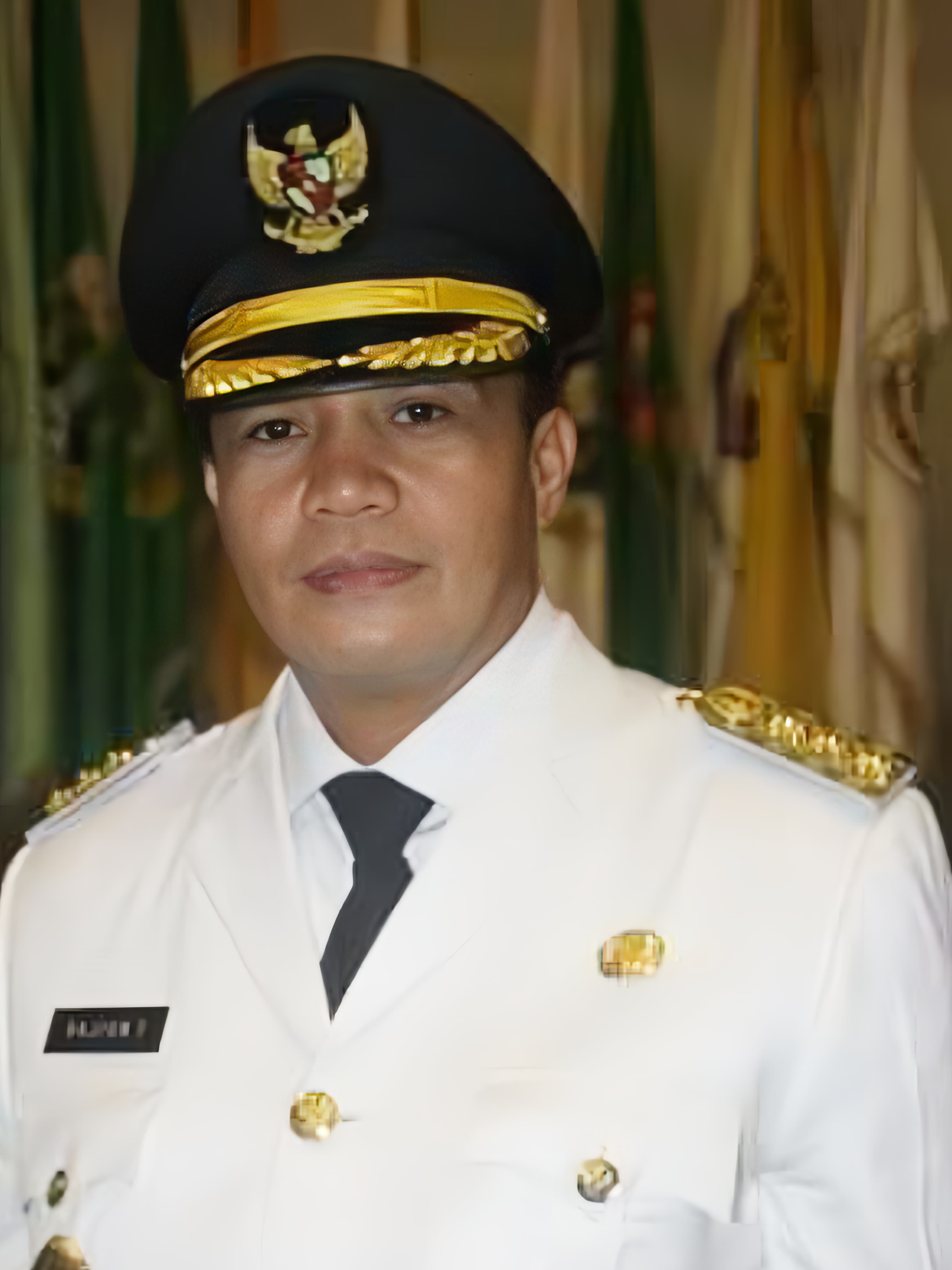Drs. LM. Rajiun Tumada, M.Si