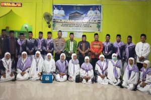 PJ Bupati Muna Barat Lepas 22 Calon Jama’ah Haji 1445 H