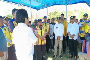 Bupati Muna Barat dan Ridwan BAE Tinjau Proyek Infrastruktur