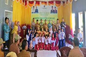 Bupati Muna Barat Lounching Gerakan Peduli Anak di Kecamatan Wadaga